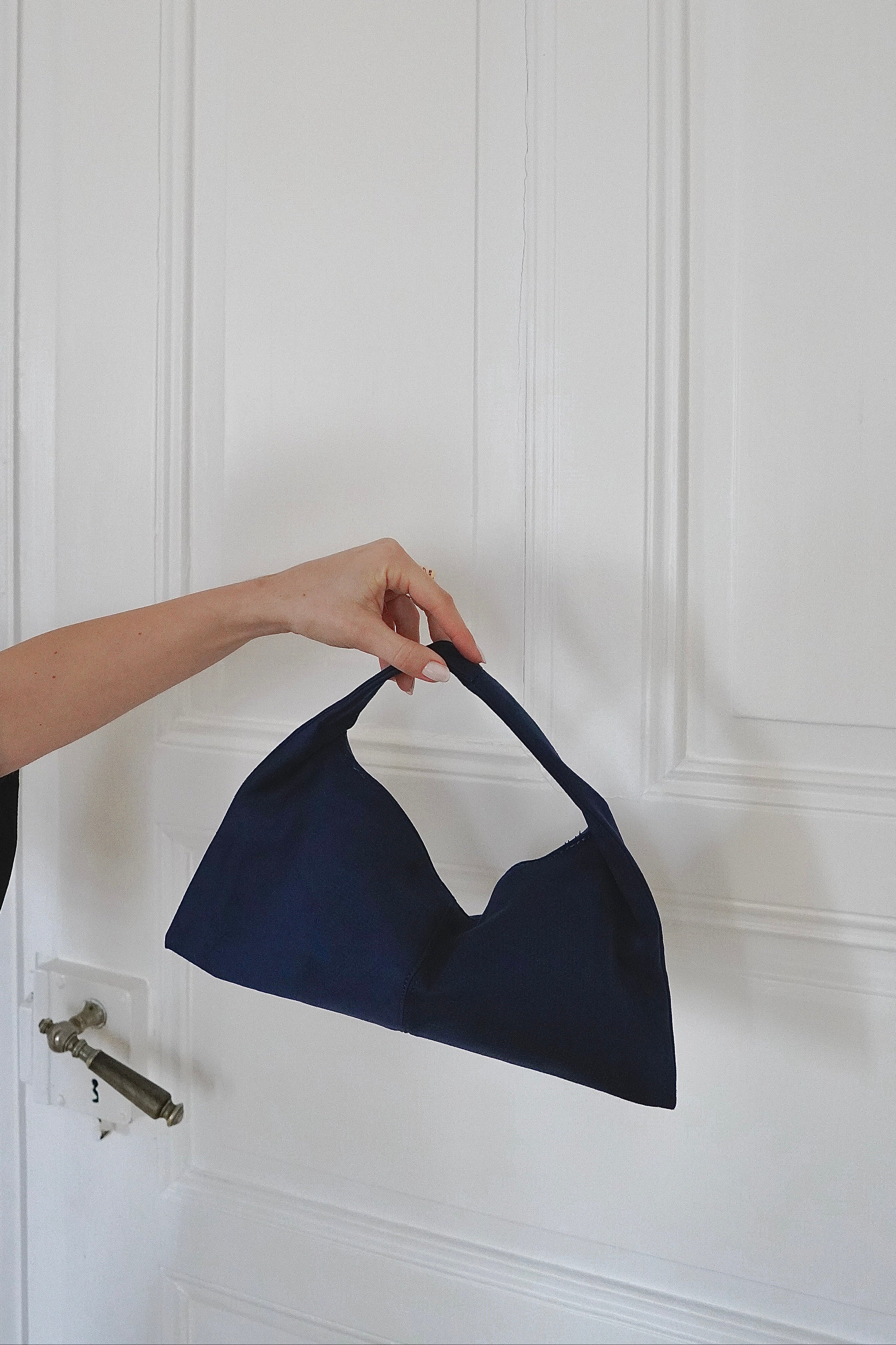 Dumpling Bag Dark Blue