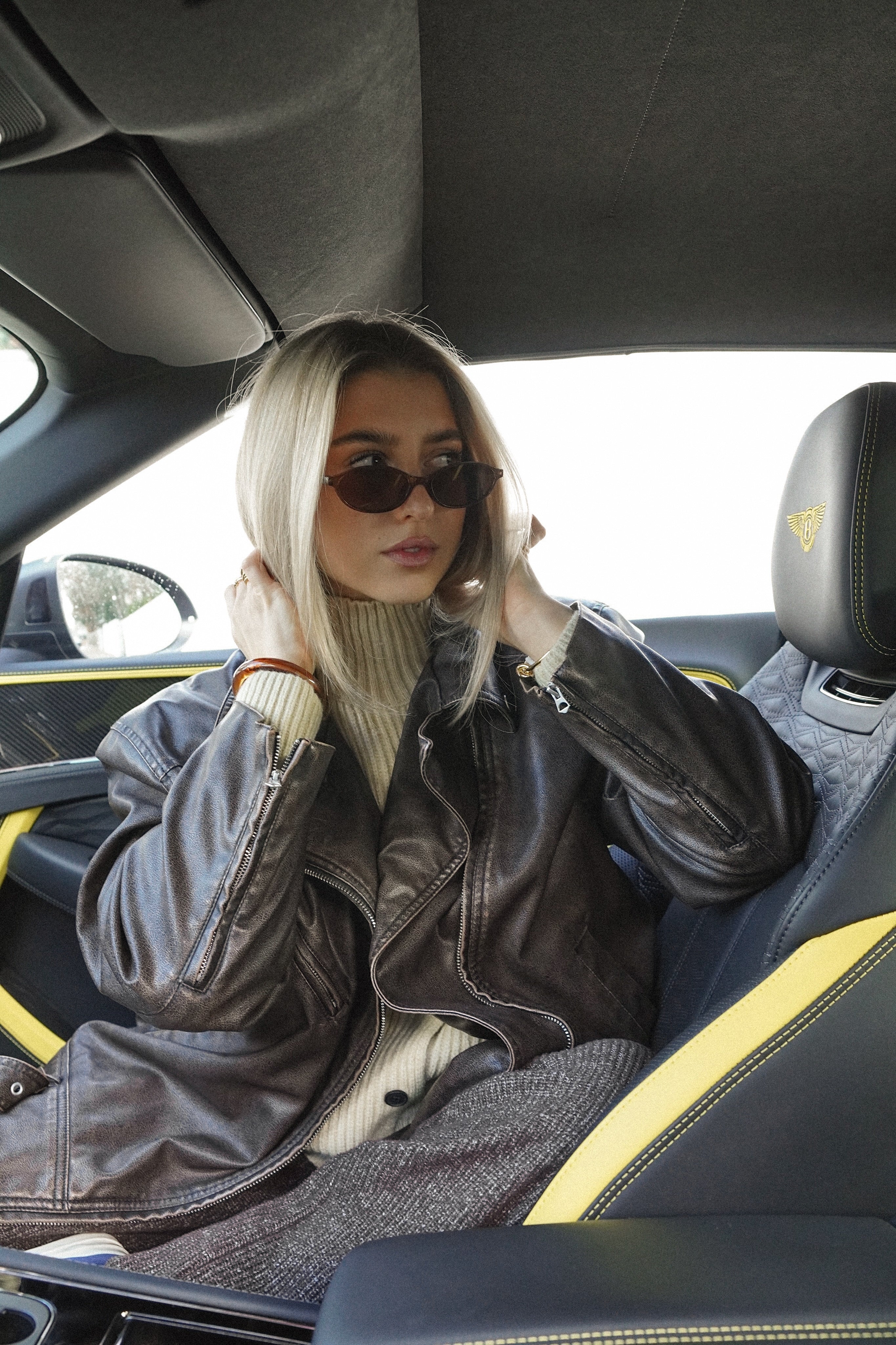 Solara - Oval Sunglasses Brown