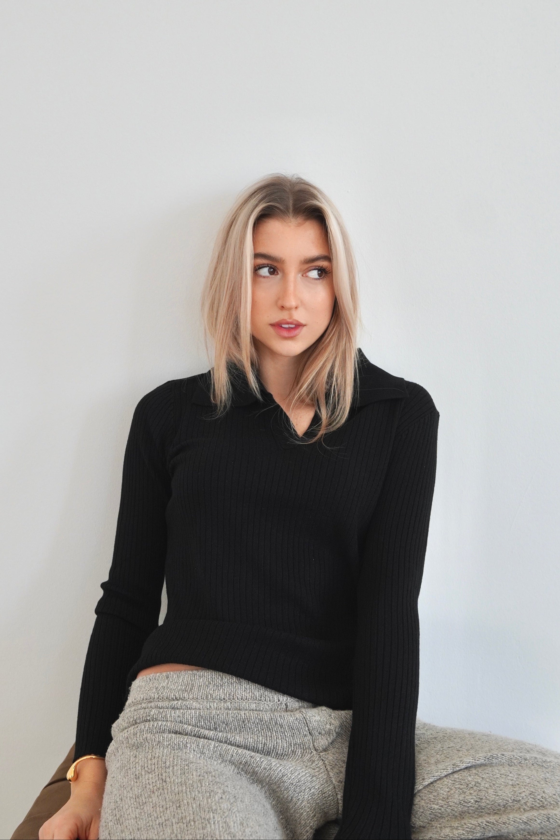 V-Neck Longsleeve Black