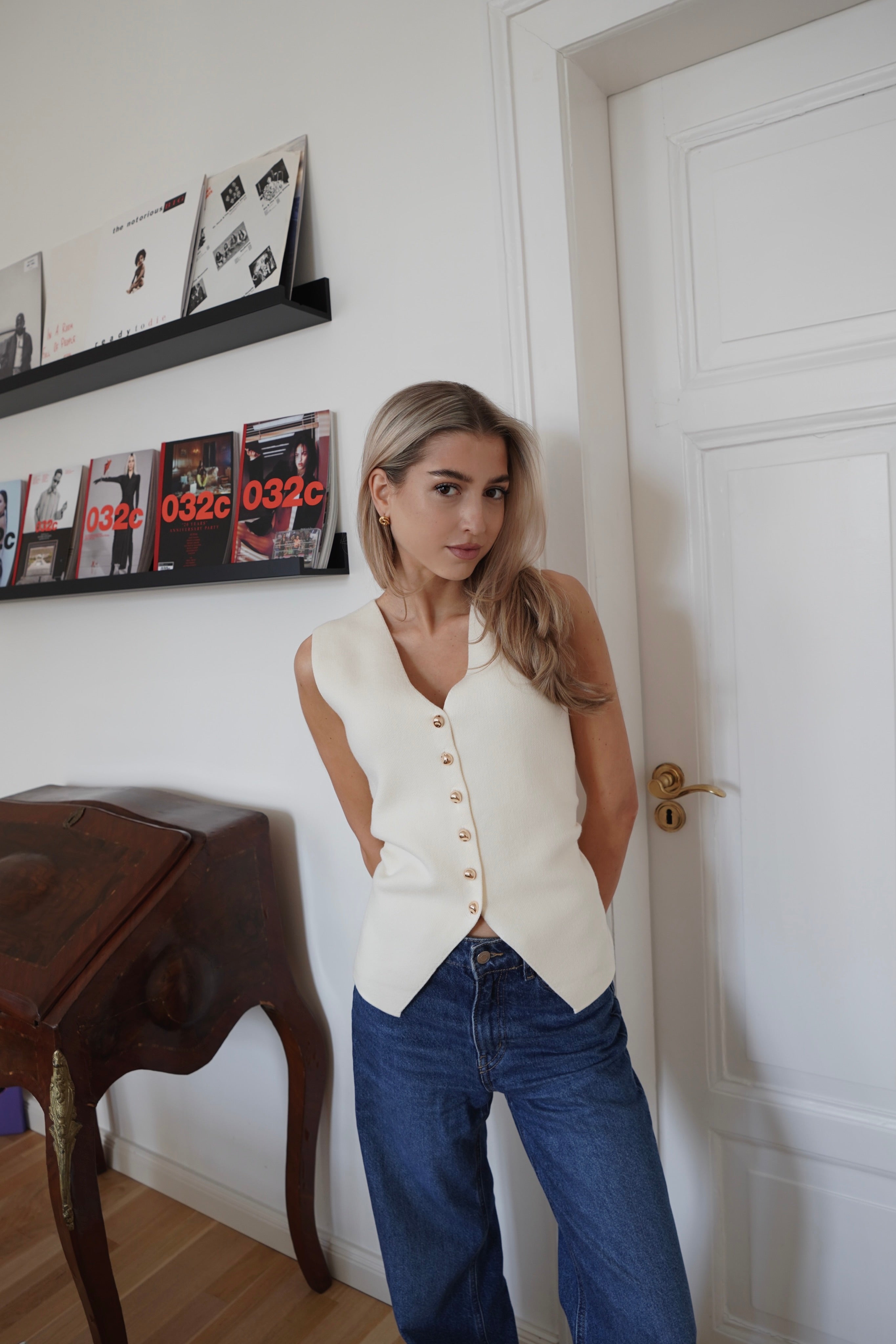 V-Neck Knit Vest