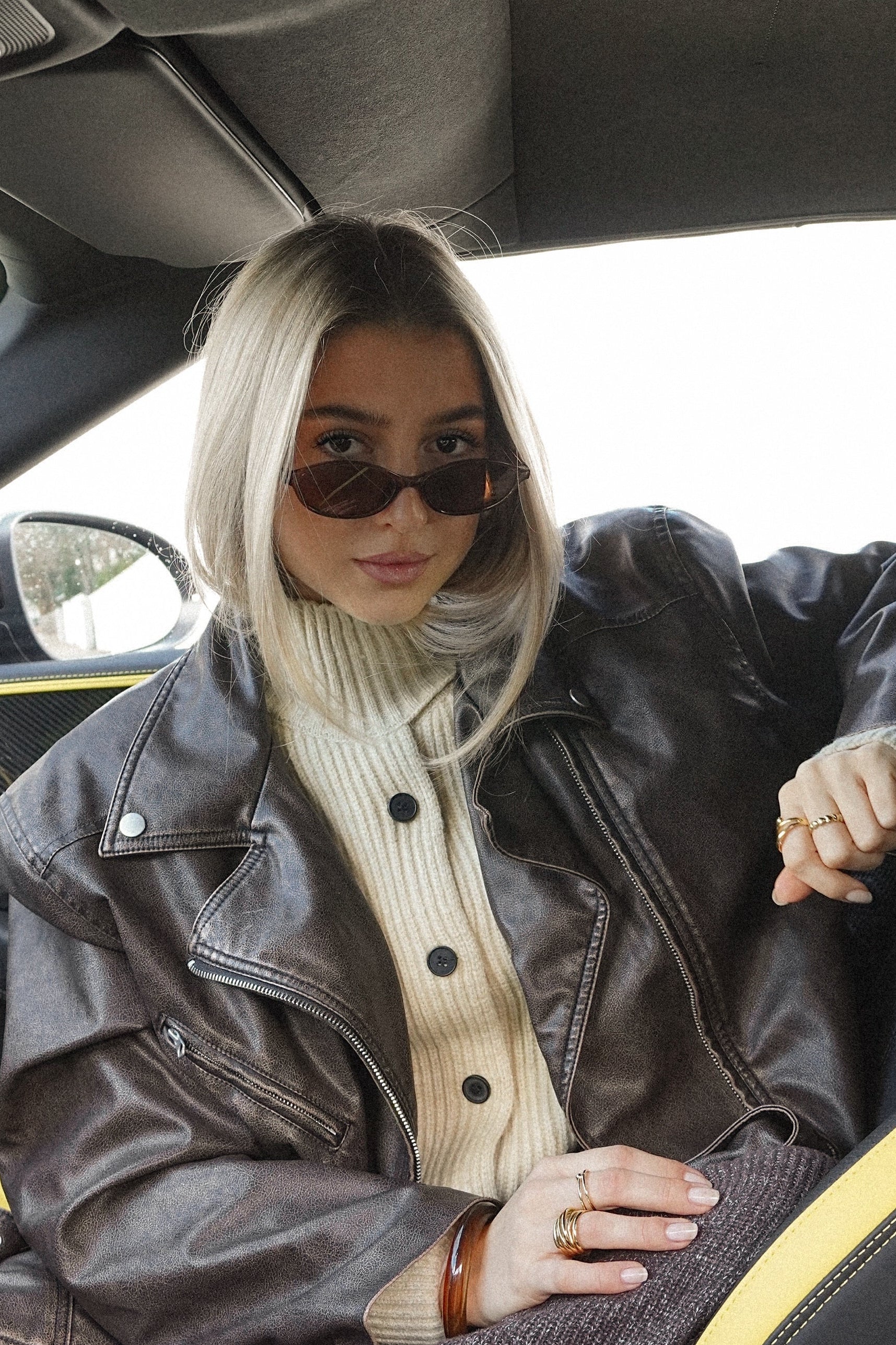 Solara - Oval Sunglasses Brown