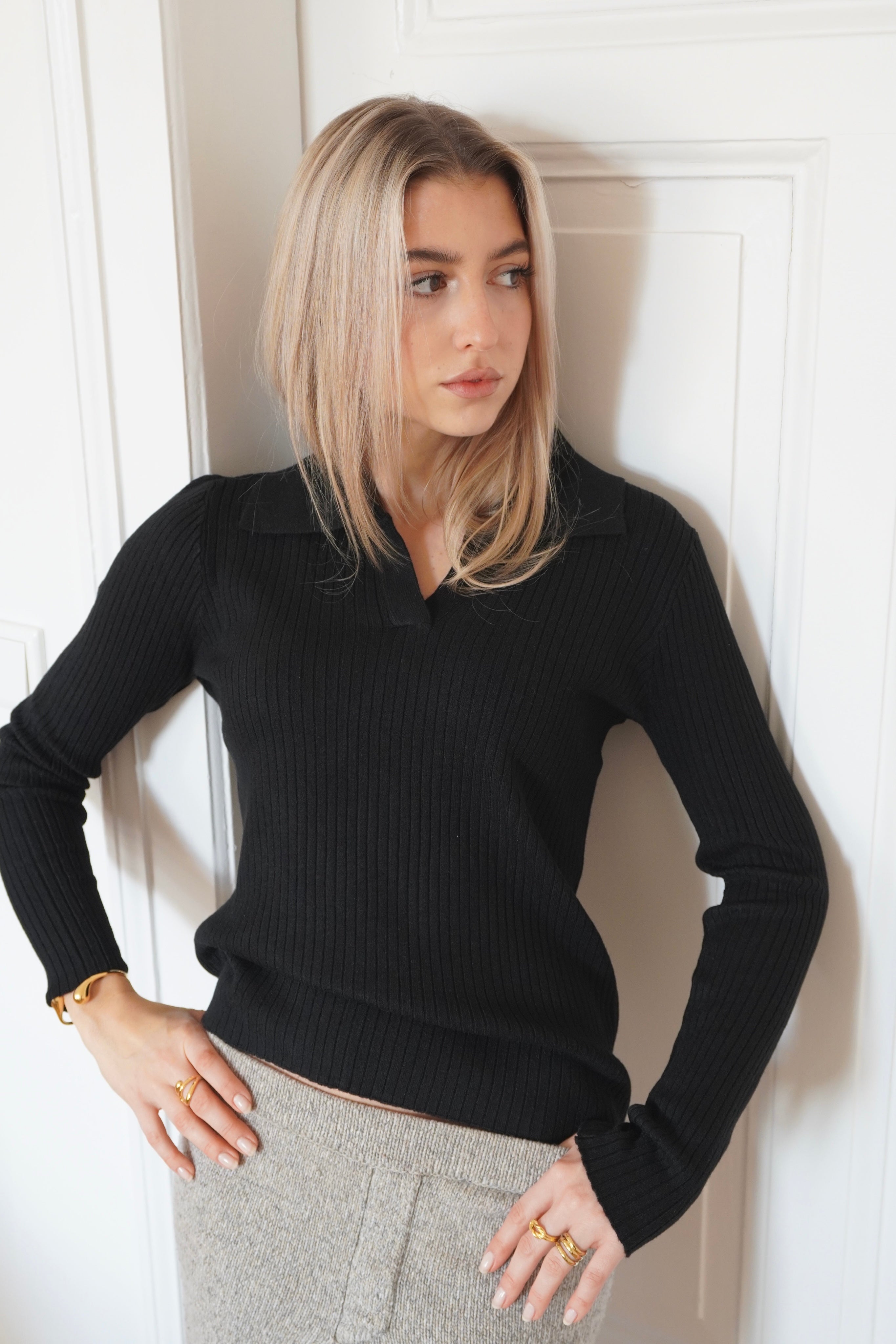 V-Neck Longsleeve Black