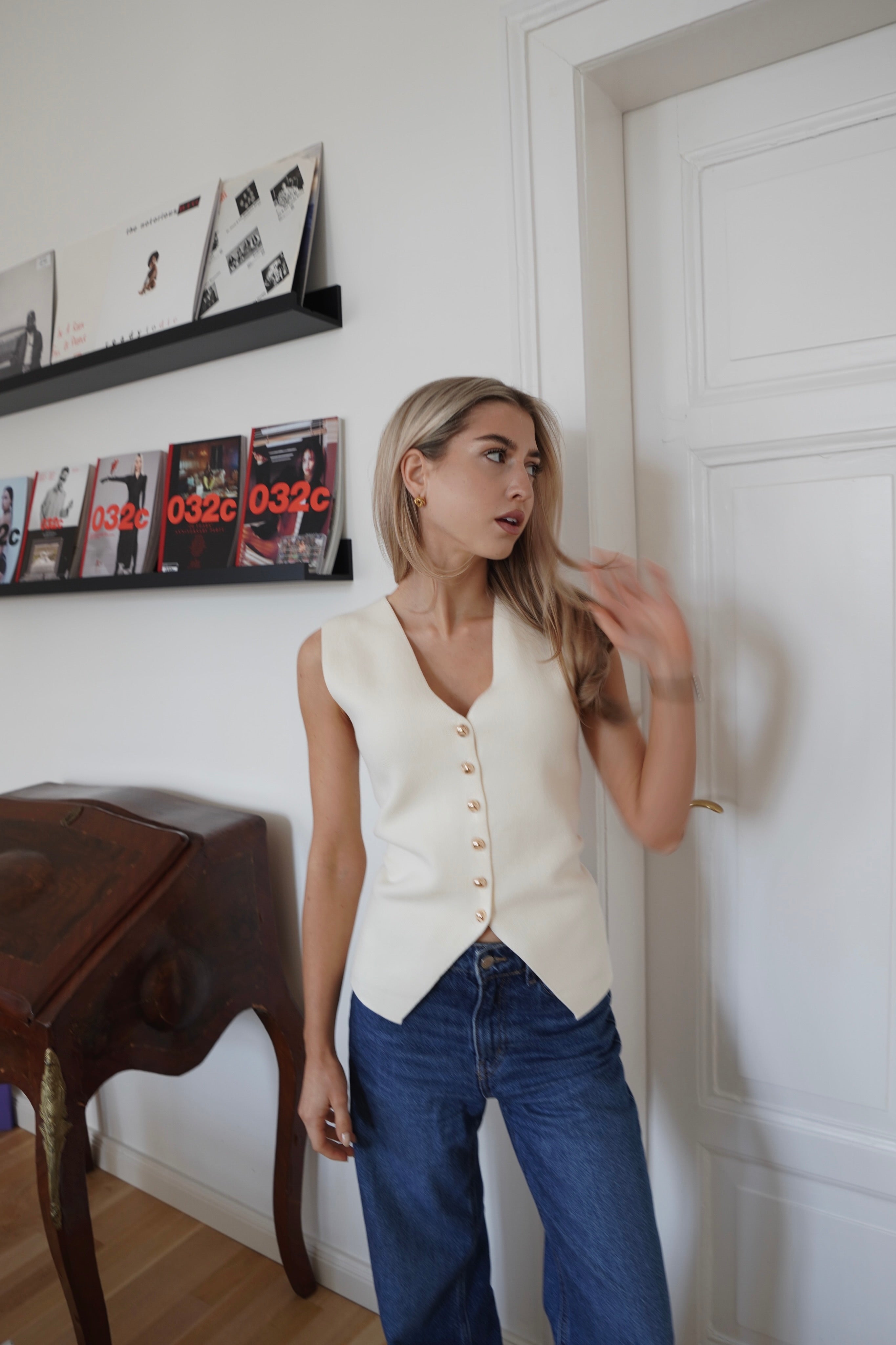 V-Neck Knit Vest